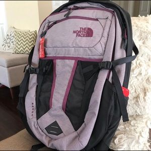 The Northface W Recon Backpack/NWT